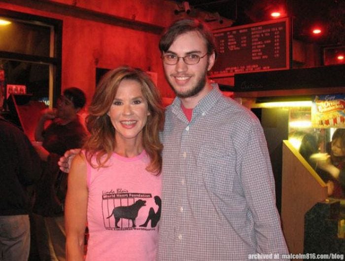 Hover Hands or Instant Virgin Detector (19 pics) Hover Hands or Instant Virgin Detector (19 pics)