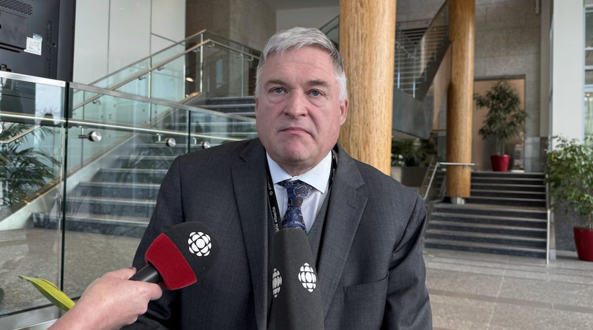 Chief Electoral Officer tells third-party advertisers only registered political parties can have referendum scrutineers