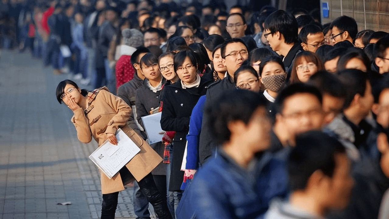Gen Z- Một thế hệ rác rưởi nằm thẳng không có lối thoát