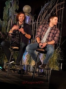 OMG he's right next to me! OMG he's right next to me!