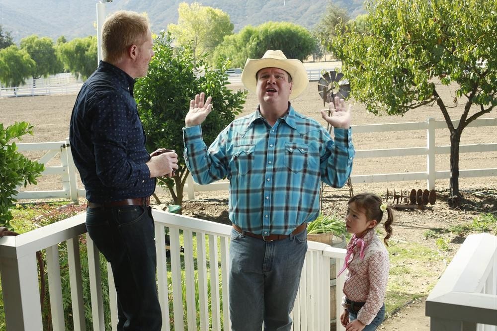 Modern Family" ClosetCon '13 (TV Episode 2013) - IMDb