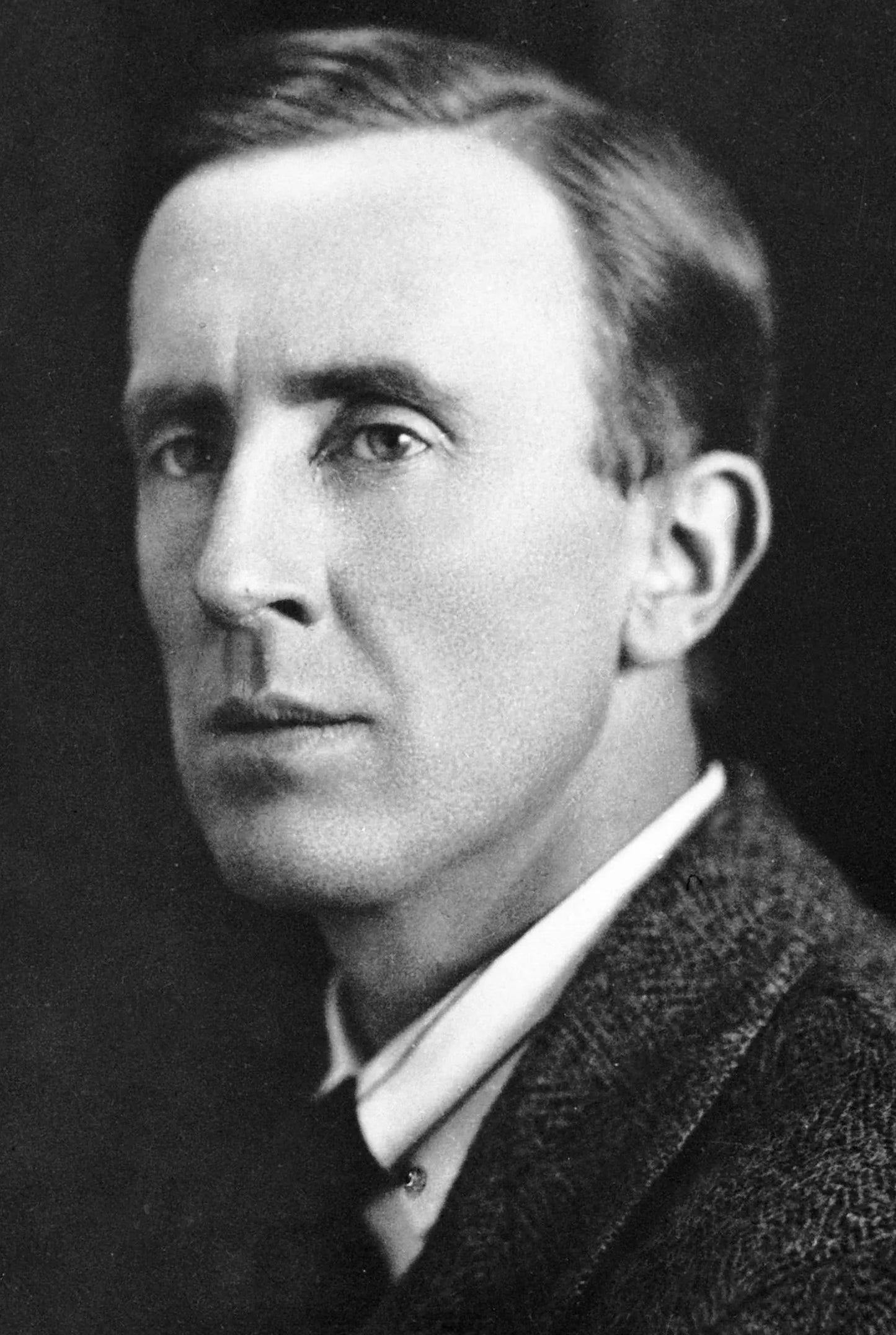 J.R.R. Tolkien circa 1925 J.R.R. Tolkien circa 1925