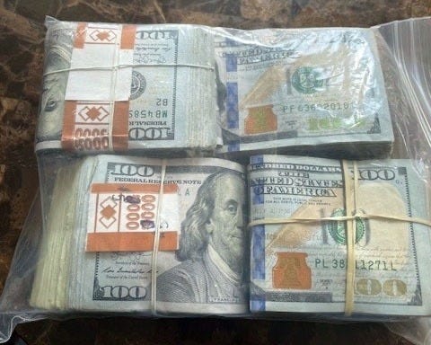 Siniloa Cartel drug smuggling cash profits seized by US Drug Enforcement Administration (DEA) Agents in Louisville, Kentucky. Siniloa Cartel drug smuggling cash profits seized by US Drug Enforcement Administration (DEA) Agents in Louisville, Kentucky.