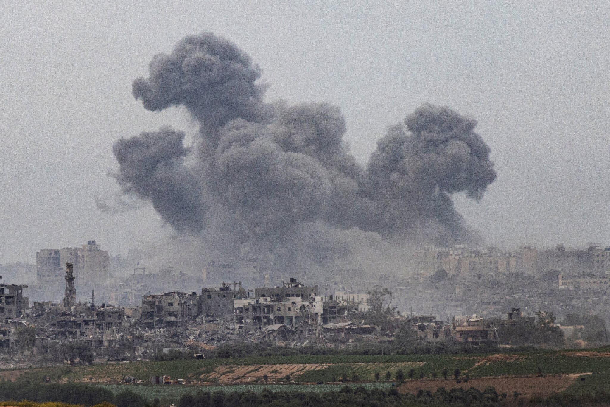 https://static01.nyt.com/images/2023/11/14/multimedia/14israel-incitement-ljgf/14israel-incitement-ljgf-superJumbo.jpg?quality=75&auto=webp