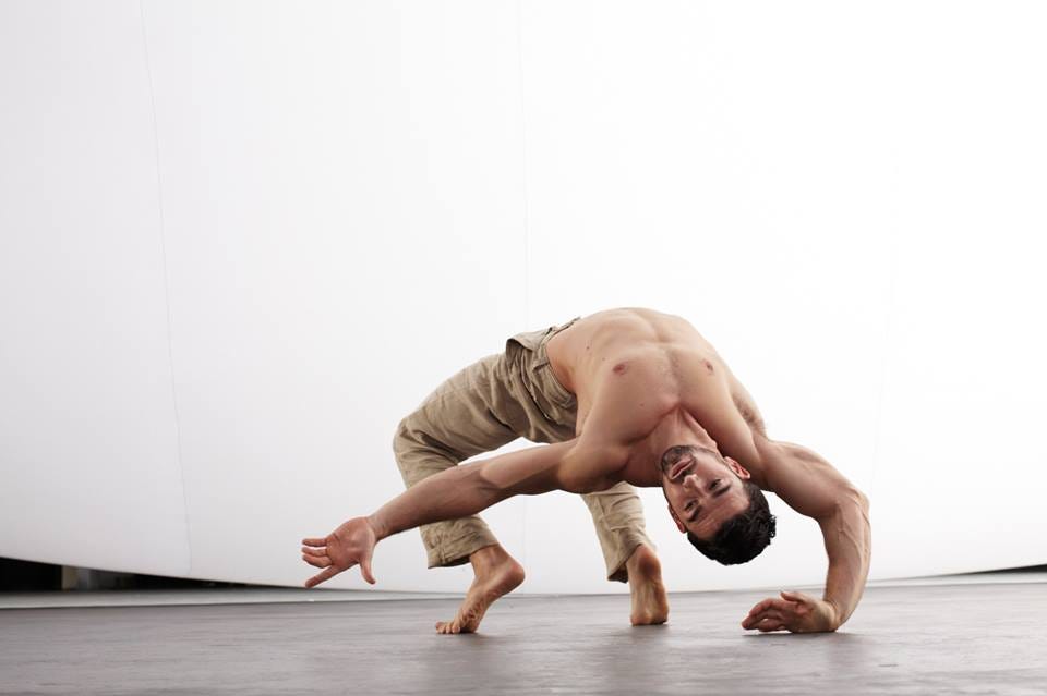 116 Like the canvas shapes the painting 116 Like the canvas shapes the painting