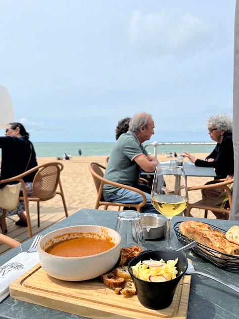 Fishery and town of Pornic; lunch on the beach at La Villa Noë