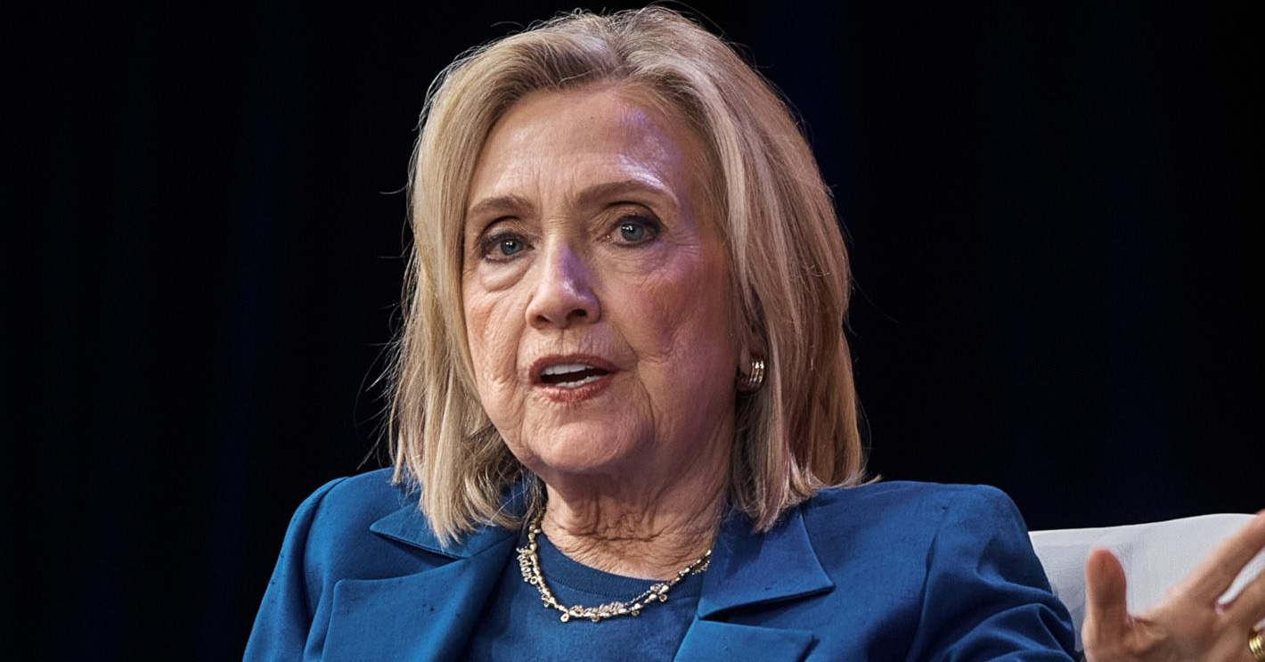 Hillary Clinton continues to push for public hearing ahead of Epstein probe  deposition - ABC News