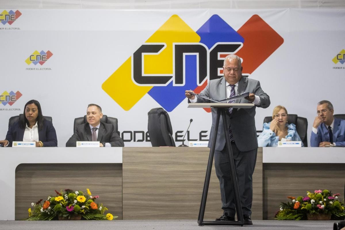 CNE aprueba norma que obliga a los testigos a trabajar en los centros donde votan CNE aprueba norma que obliga a los testigos a trabajar en los centros donde votan