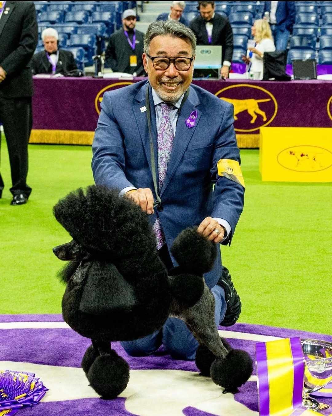 No description available.