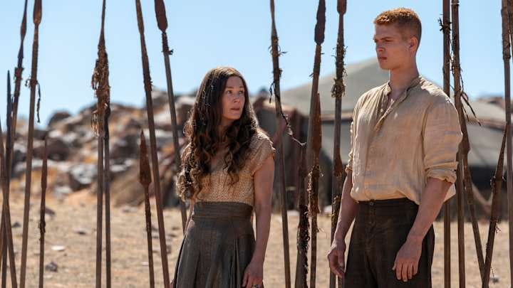Rosamund Pike (Moiraine Damodred), Josha Stradowski (Rand al’Thor) in The Wheel of Time season 3. Image: Prime Video.