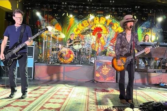 Watch: JASON NEWSTED Joins BLACKBERRY SMOKE For Cover Of THIN LIZZY's  'Jailbreak' In Wilmington - BLABBERMOUTH.NET
