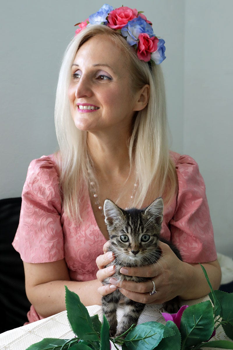 Belinda Alexandra and kitten