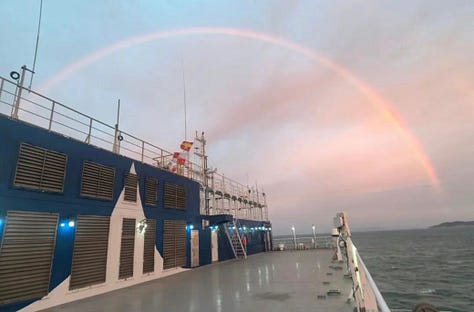 'Linghangzhe' during its delivery ceremony and sailing under its own power.