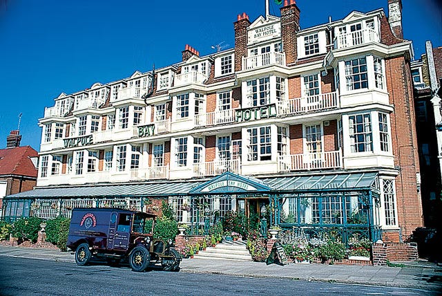 <p>This hotel is known by the greats, and for good reason </p>