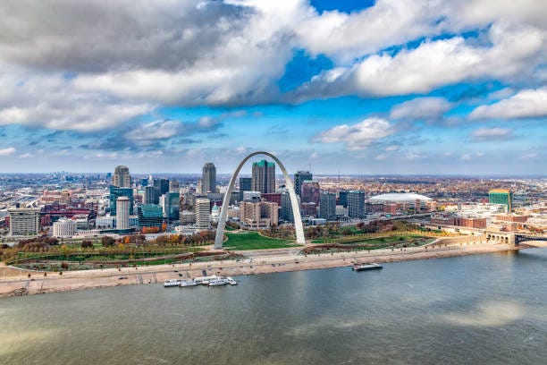 st. louis skyline - st. louis stock pictures, royalty-free photos & images st. louis skyline - st. louis stock pictures, royalty-free photos & images