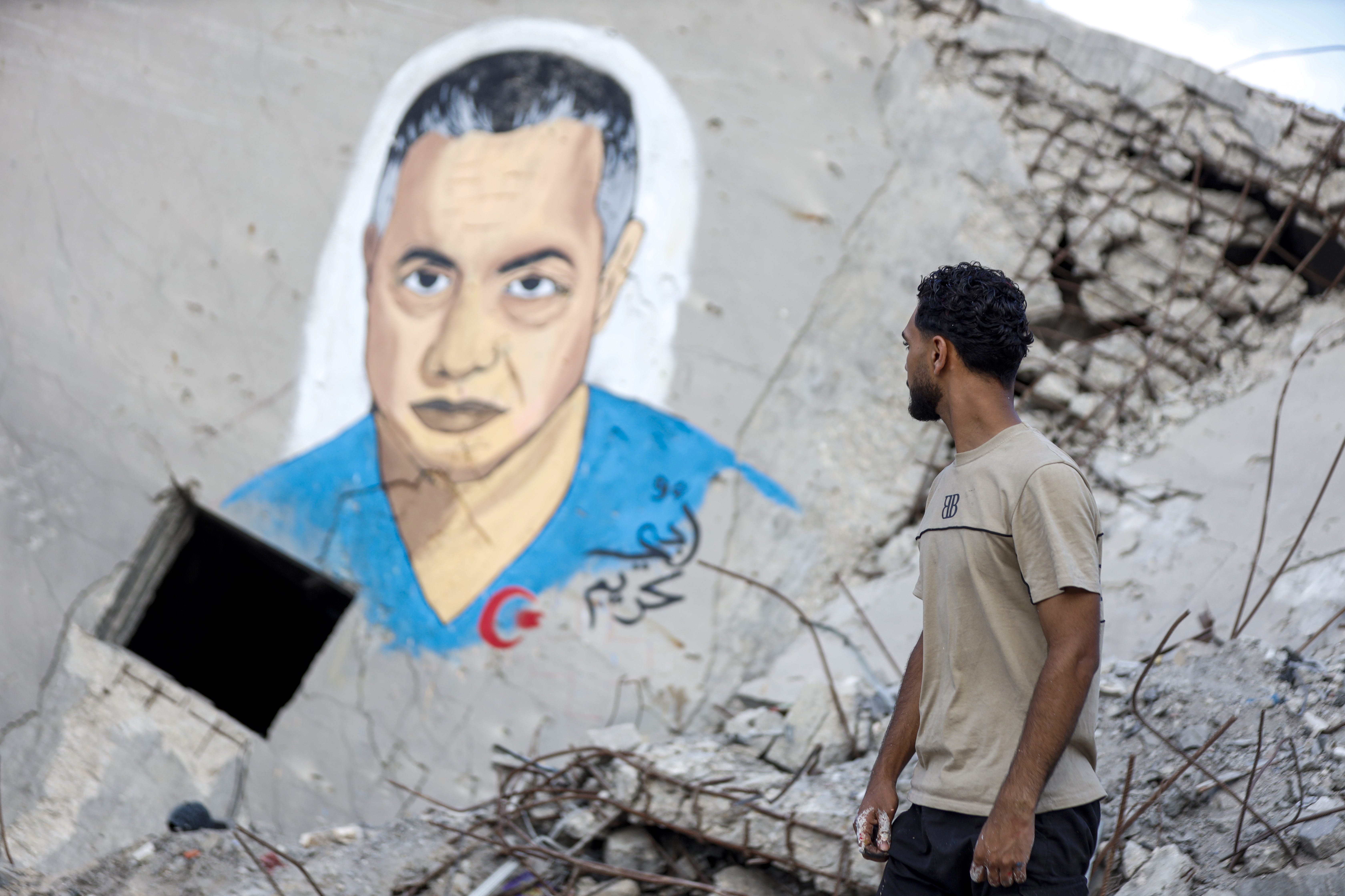 Israel escalates abuse against detained Gaza doctor pursuing legal challenge
