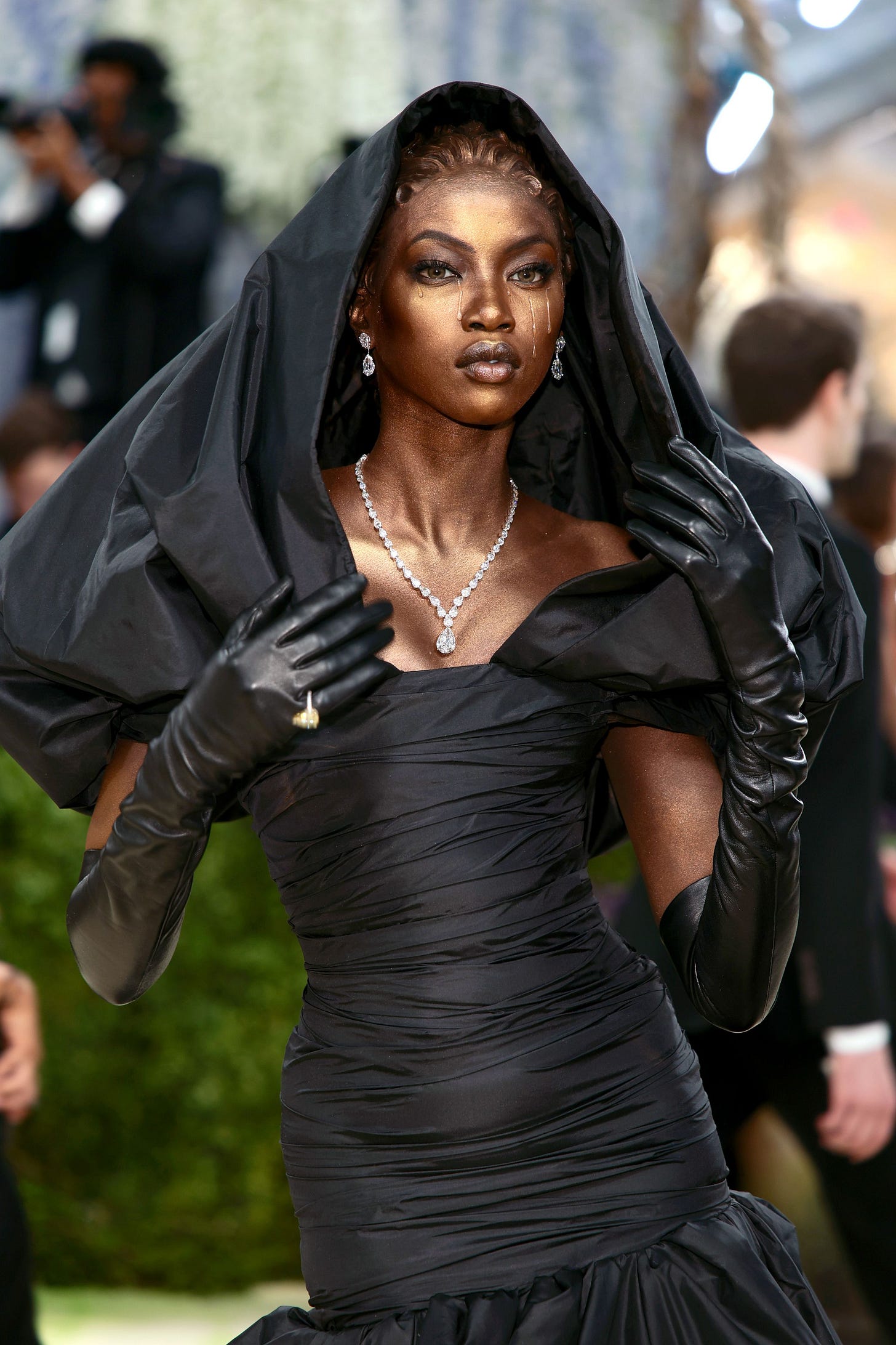 Anok Yai Sent a Message at the Met Gala 2026 With Her ...