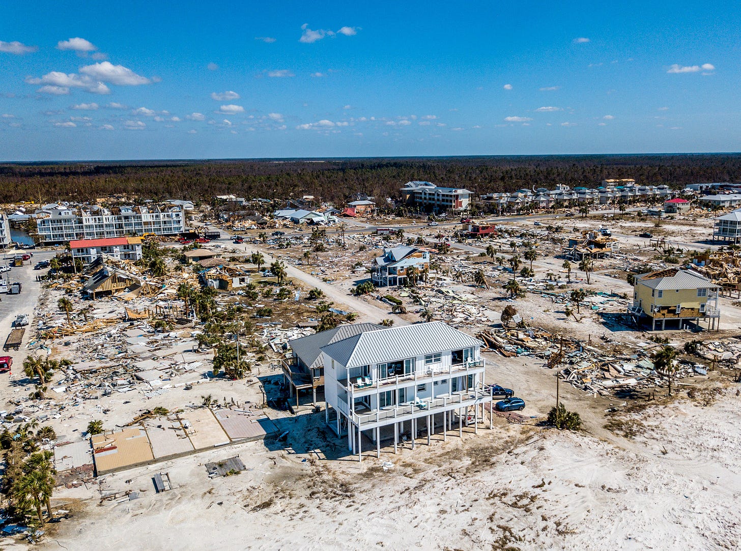 Among the Ruins of Mexico Beach Stands One House, Built 'for the Big One' - The New York Times Among the Ruins of Mexico Beach Stands One House, Built 'for the Big One' - The New York Times