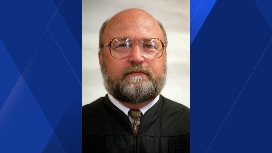 The Empty Robe: Judge John Steele’s sudden death leaves a massive Fort Myers federal docket unresolved, reviving lifetime tenure debate. The Empty Robe: Judge John Steele’s sudden death leaves a massive Fort Myers federal docket unresolved, reviving lifetime tenure debate.