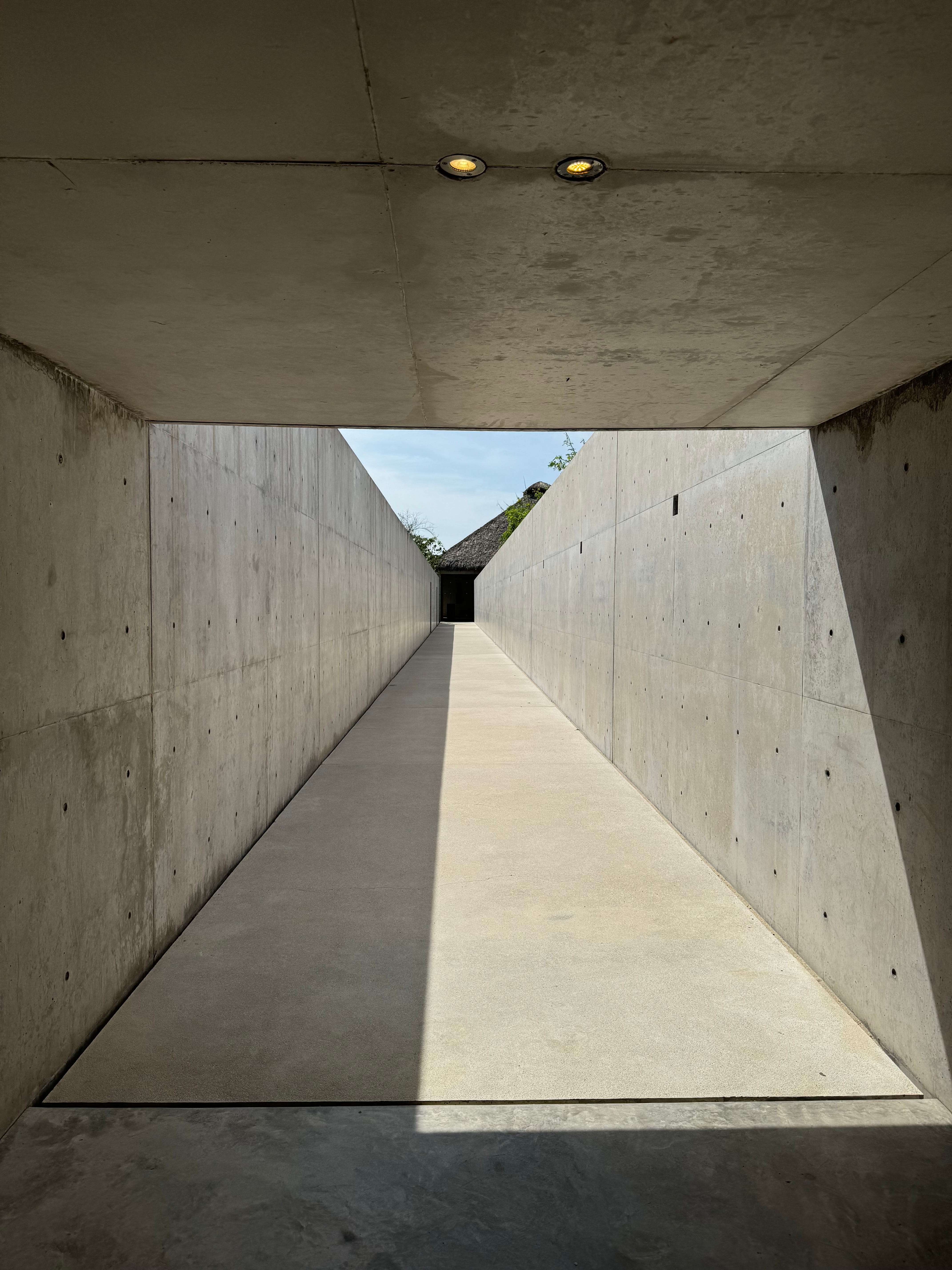 DECO BY THE BAY アートデコ建築 DECO BY THE BAY アートデコ建築