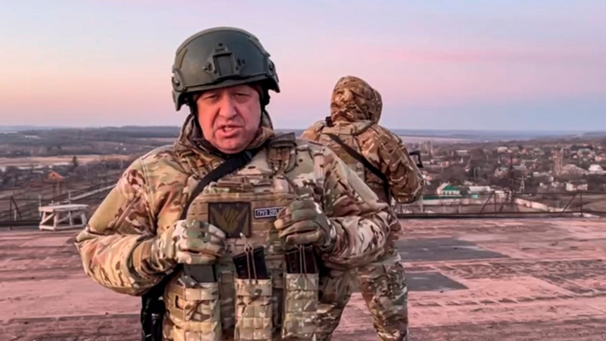 Russia Accuses Wagner Chief of Mutiny as He Vows to 'Punish' Defense  Minister
