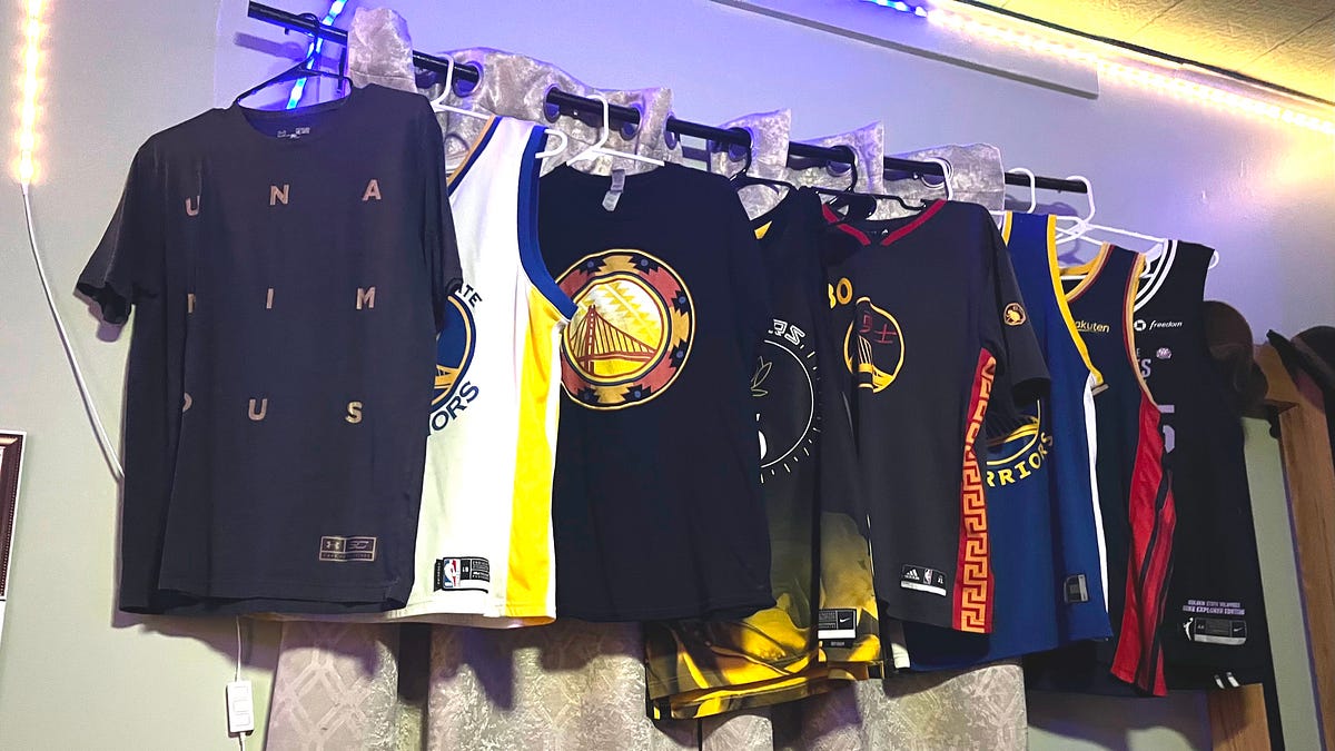 Game 2 wrap: Warriors blow easy victory with horrific last 3 min; Grizzlies steal game