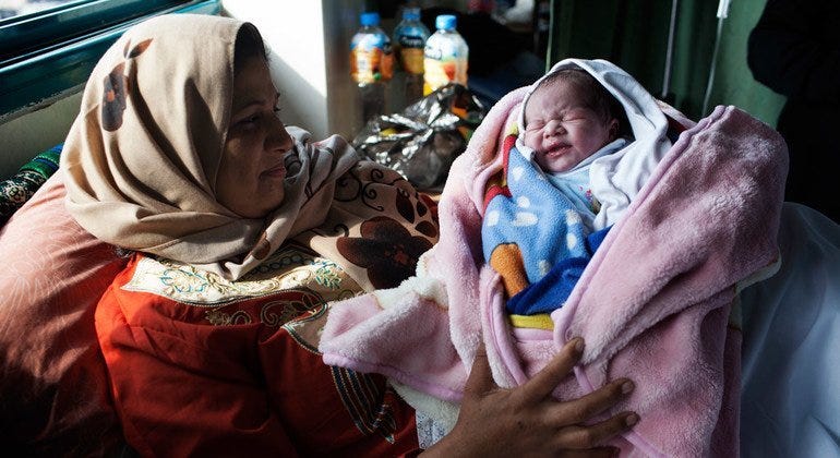 ‘What if there is a bombing?’: Gaza’s mothers battle postnatal depression amid genocide - Palestine Will Be Free 'E se ci fosse un bombardamento?': le madri di Gaza combattono la depressione postnatale in mezzo al genocidio - Palestine Will Be Free