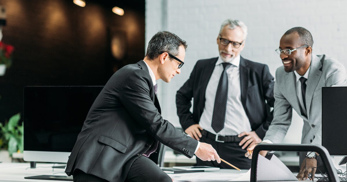 What exactly is a Senior Leadership Team? - Team Academy