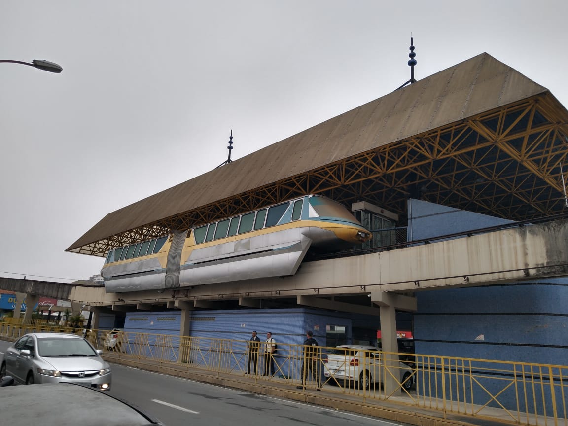 Monotrilho de Poços de Caldas-MG encontra-se em estado de abandono