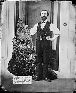 B.O. Holtermann with the Holtermann Nugget, North Sydney, 1874-1876 ? - American & Australasian Photographic Company (8575721367).jpg B.O. Holtermann with the Holtermann Nugget, North Sydney, 1874-1876 ? - American & Australasian Photographic Company (8575721367).jpg