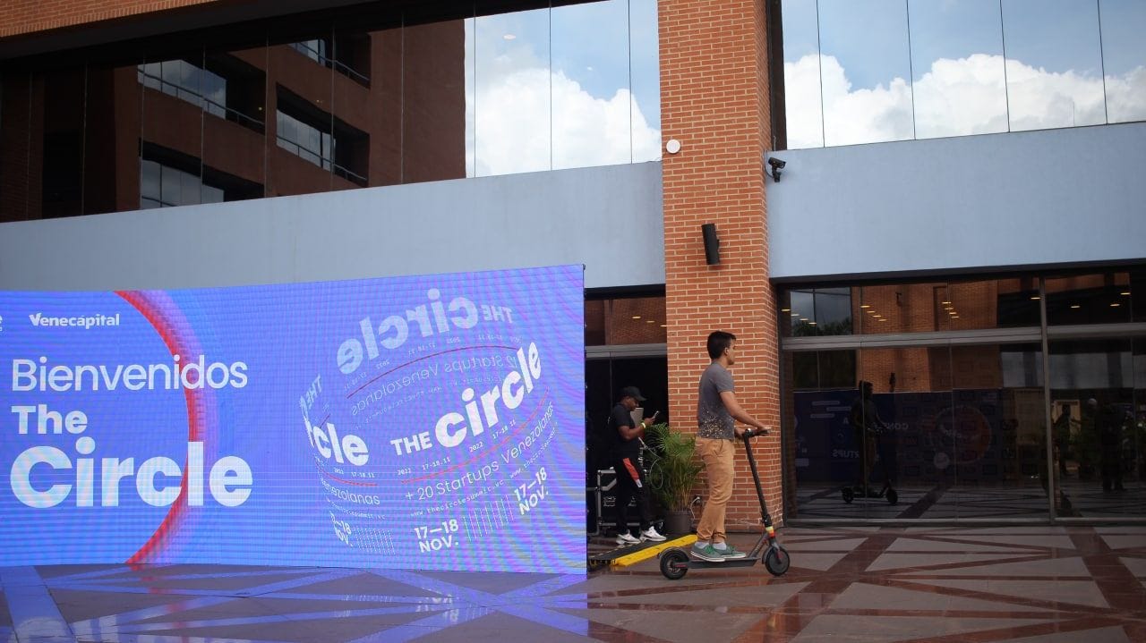 Foro de tecnología en Caracas. Foro de tecnología en Caracas.
