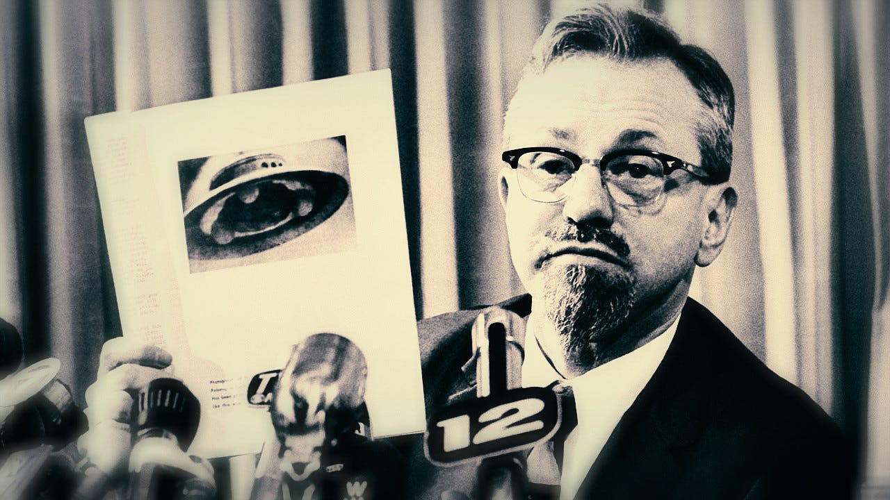 Joseph Allen Hynek, el astrofísico que se rindió ante la Ufología | CODIGO  OCULTO