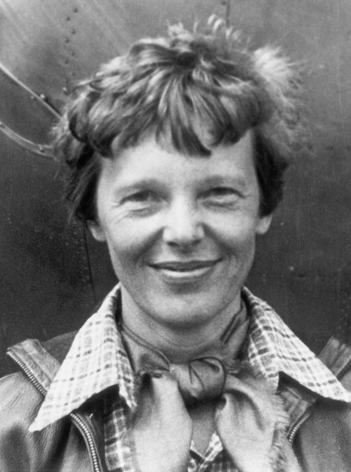 Amelia Earhart - Wikipedia Amelia Earhart - Wikipedia
