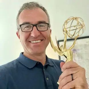 Bosnian-American TV producer Almin Karamehmedovic wins 14th Emmy award - N1
