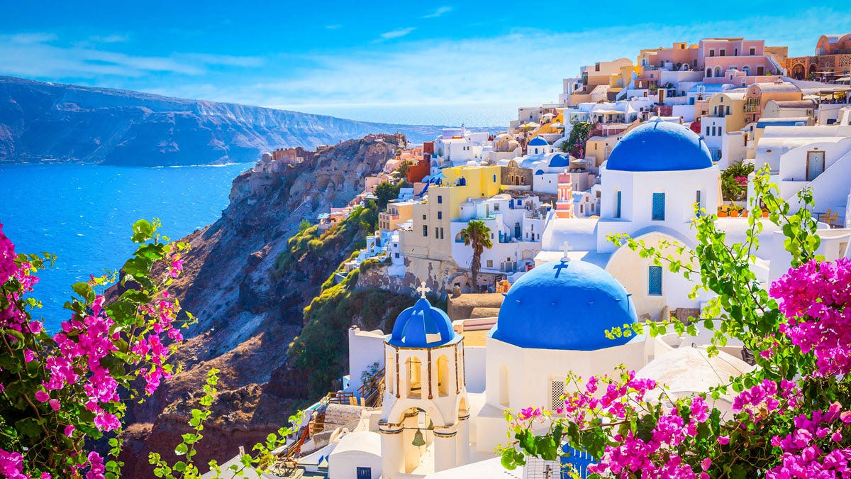 Uncover the Beauty of Oia on Santorini Island, Greece | Geovea Uncover the Beauty of Oia on Santorini Island, Greece | Geovea