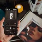 Cómo Taylor Swift está a punto de generar millones de $$$ para los artistas de Universal