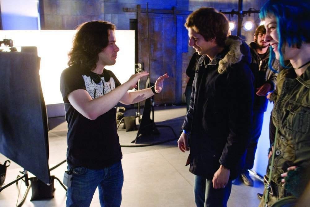 Edgar Wright talks to Michael Cera on set