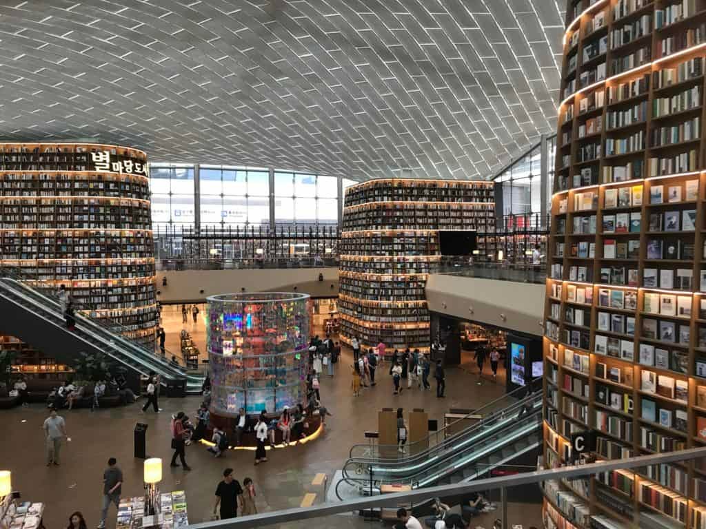 Seoul bookstore famed for its skyscraper shelves