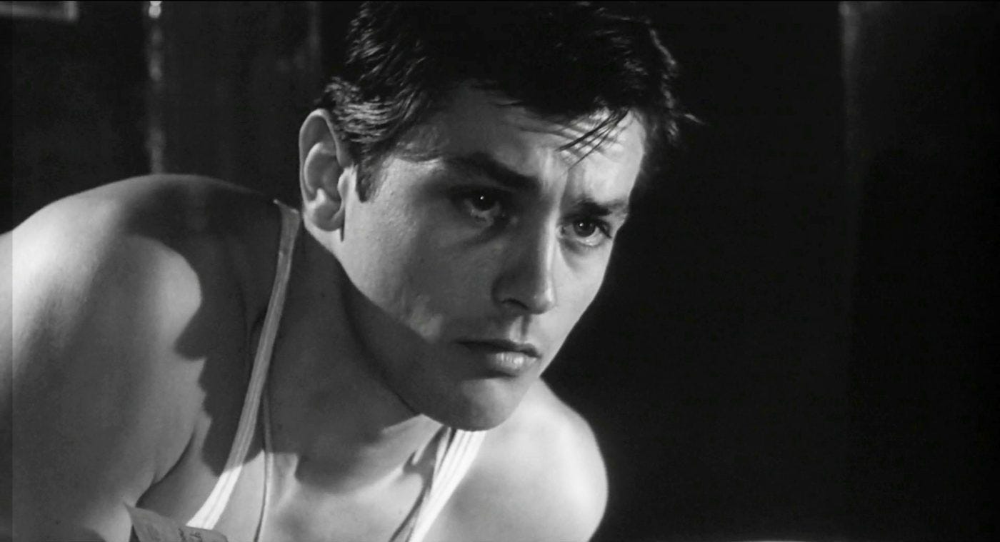 Alain Delon - LE CASTOR NEWS