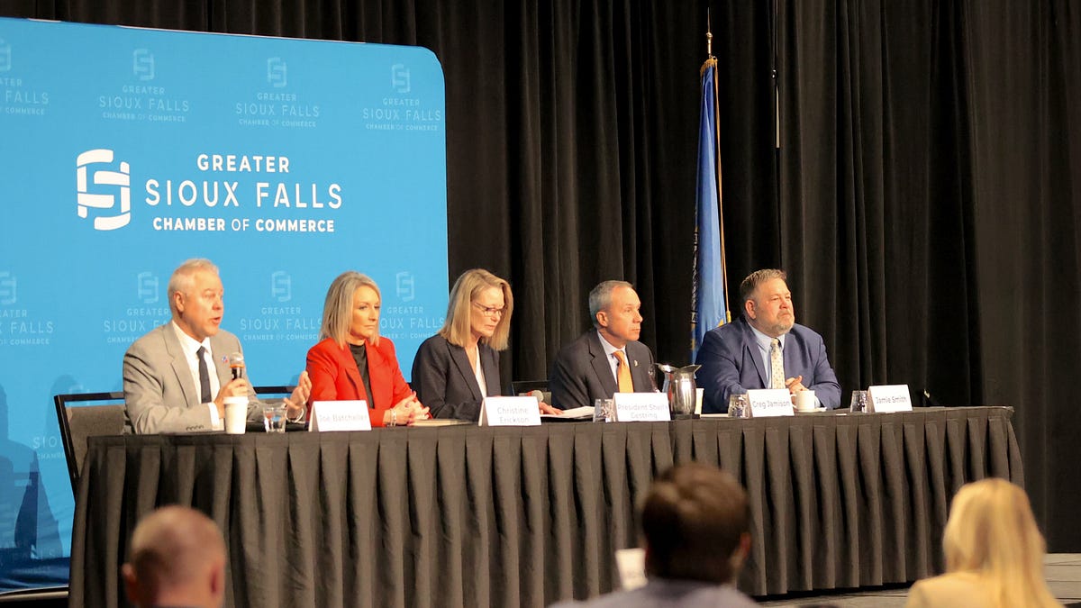 Sioux Falls mayoral hopefuls tout experience, backgrounds in Chamber forum