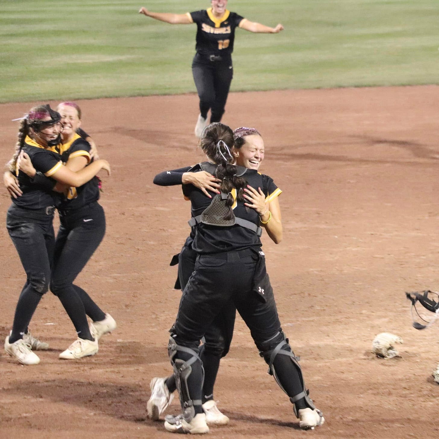 No photo description available.