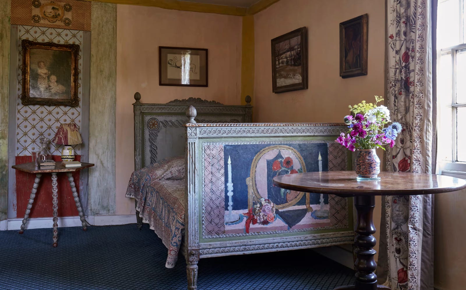 The Bloomsbury Group's influence on fashion and interiors