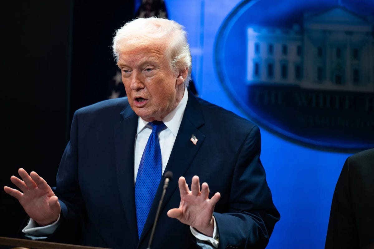 Tổng thống Mỹ Donald Trump tại một cuộc họp báo ở Nhà Trắng ngày 202/2026 - Ảnh: Bloomberg. Tổng thống Mỹ Donald Trump tại một cuộc họp báo ở Nhà Trắng ngày 202/2026 - Ảnh: Bloomberg.