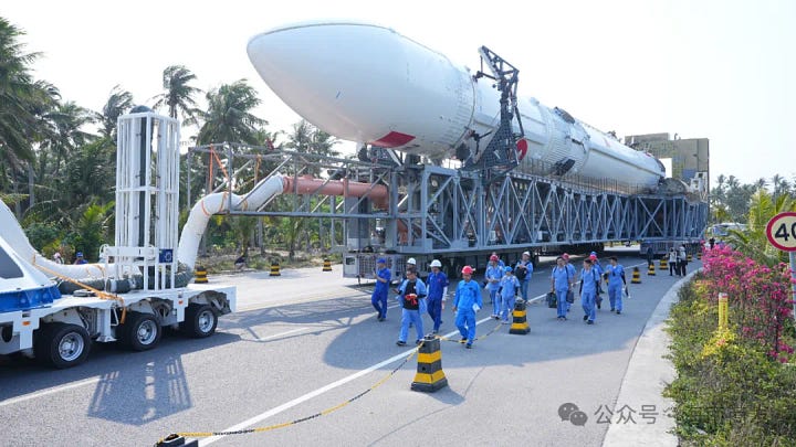 The Long March 10B Y1 vehicle being transported to Commercial Launch Pad 2 in April 2026.