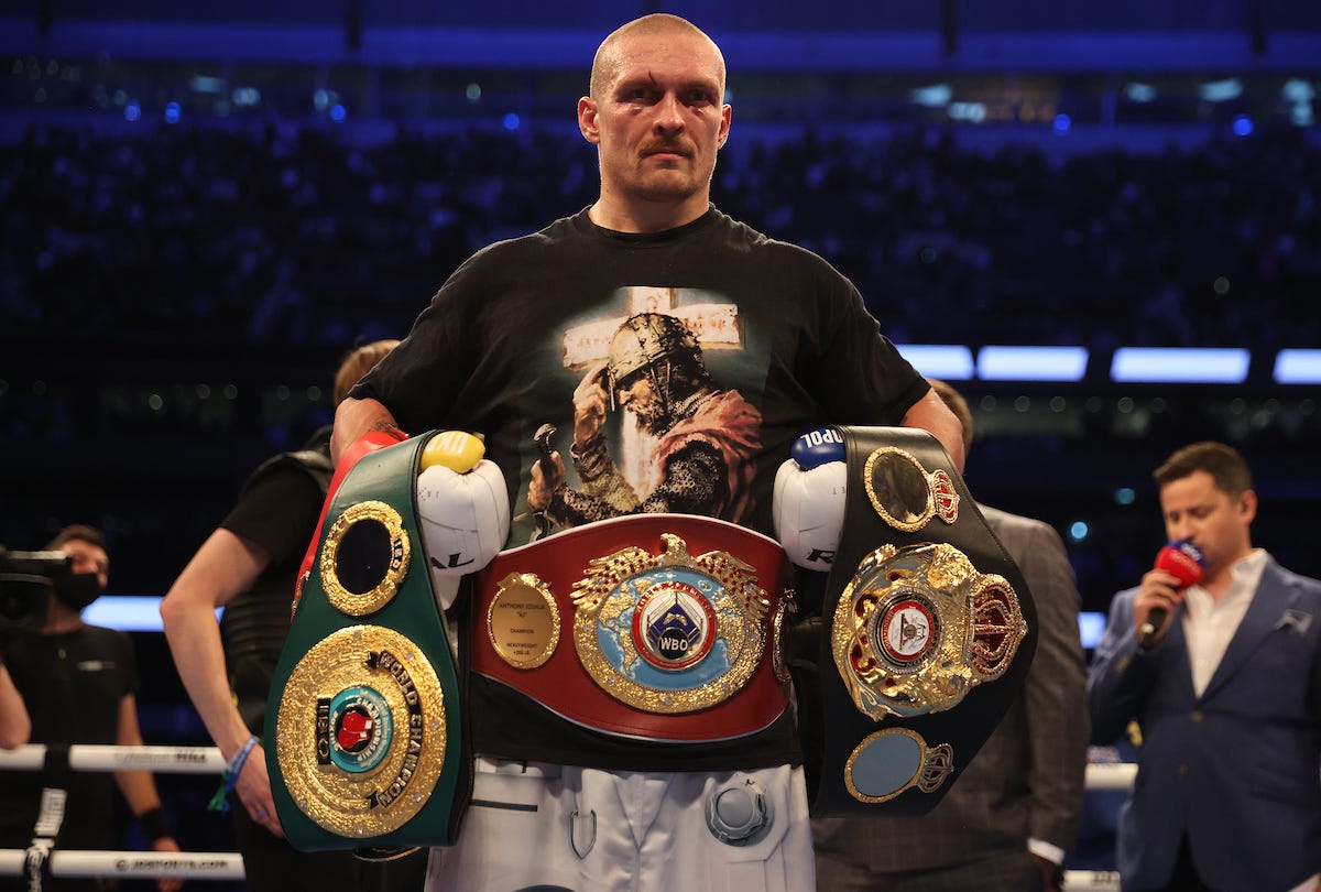 Usyk outpoints Joshua in upset, takes heavyweight belts in