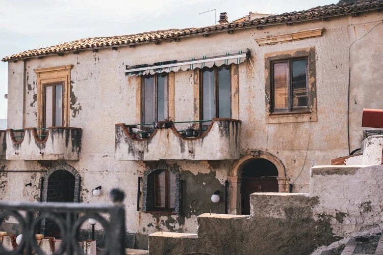 Image by David Alfons via Unsplash.