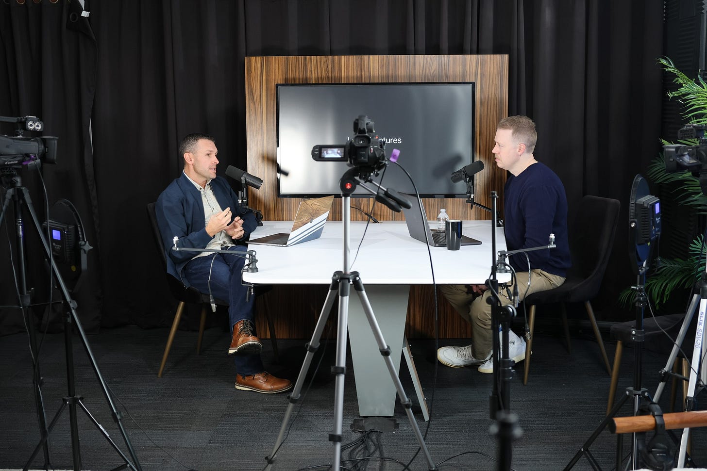 Founder Gut vs. Market Data: Who Should You Listen To?