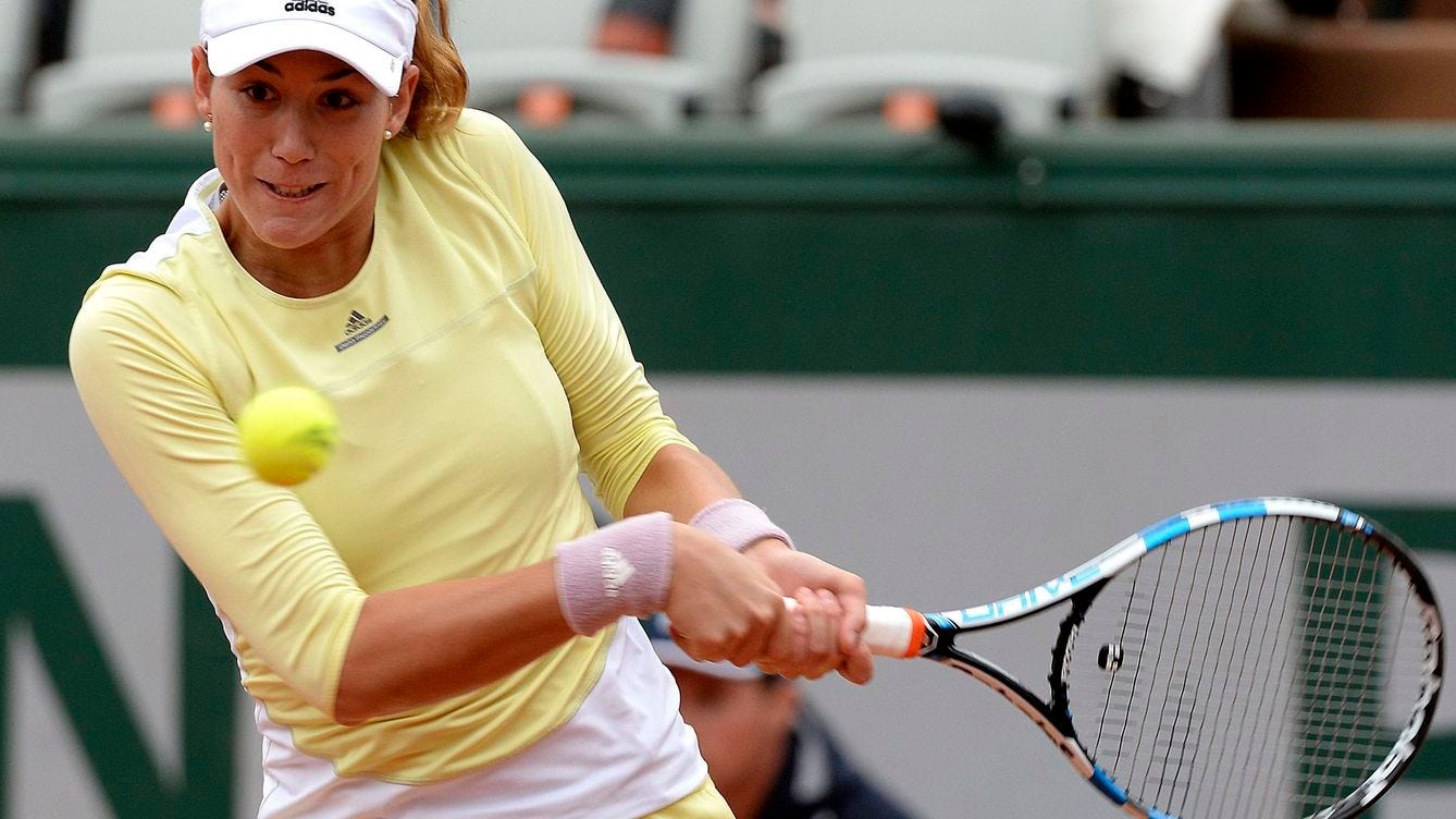 Garbiñe coge su versión huracanada para meterse en la final de Roland Garros Garbiñe coge su versión huracanada para meterse en la final de Roland Garros