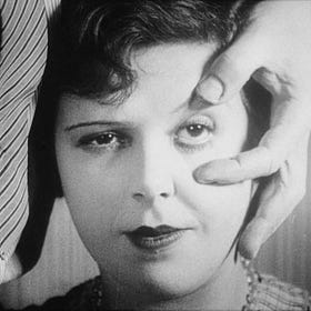 ◡◶▿ HOME06 | A phenomenology of the pinch zoom