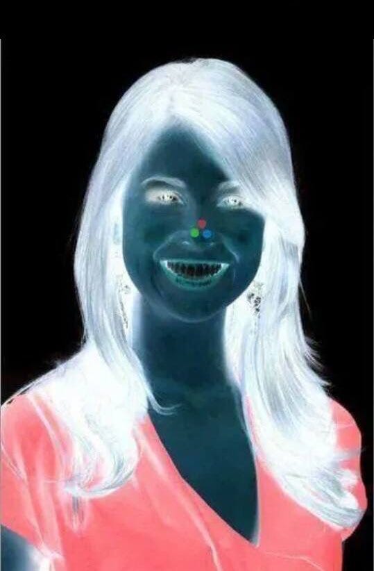 r/blackmagicfuckery - Stare at the red dot on her nose for 30 second then look at a plain wall while blinking fast r/blackmagicfuckery - Stare at the red dot on her nose for 30 second then look at a plain wall while blinking fast